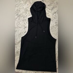 Sleeveless hoodie. Size M.